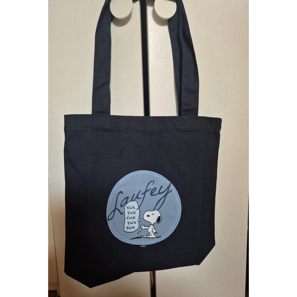 Laufey Snoopy Peanuts Tote Bag A Matter of Time AMOT Tour Exclusive Merch